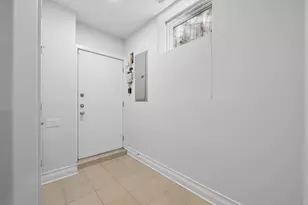 2041 N Whipple St, Chicago, IL 60647 - Photo 35