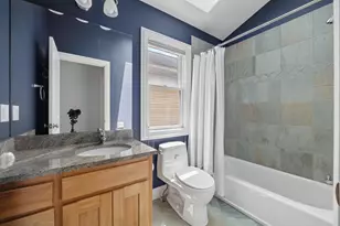 2041 N Whipple St, Chicago, IL 60647 - Photo 29