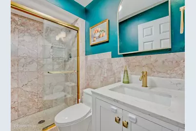 8230 Elmwood Avenue #102, Skokie, IL 60077 - Photo 11