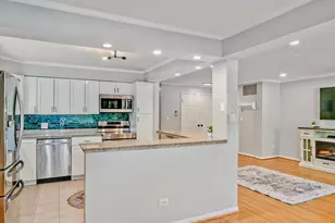 8230 Elmwood Ave, Skokie, IL 60077 - Photo 5