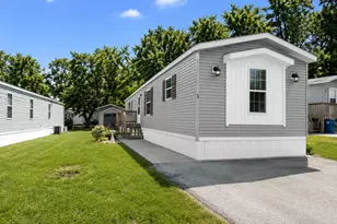 15 Apache Ct, Bourbonnais, IL 60914 - Photo 1