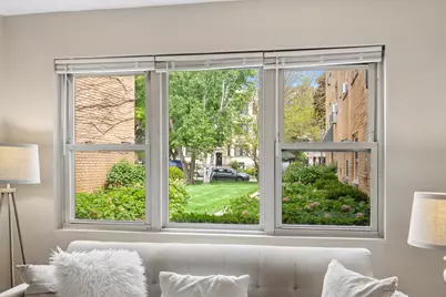 1711 W Estes Avenue #1S, Chicago, IL 60626 - Photo 5