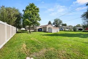 809 Cotton St, Streator, IL 61364 - Photo 27