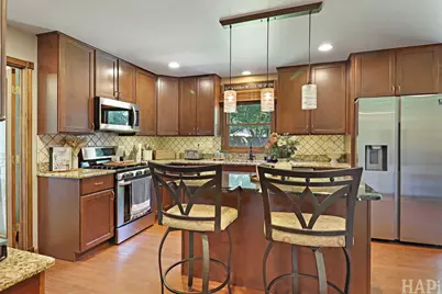 1109 Hollywood Boulevard, McHenry, IL 60050 - Photo 7