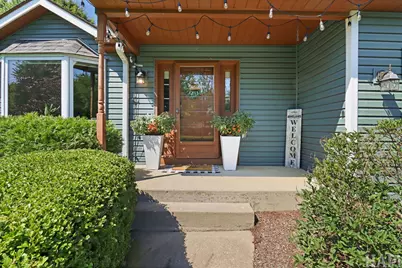 1109 Hollywood Boulevard, McHenry, IL 60050 - Photo 3