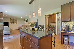 1109 Hollywood Blvd, McHenry, IL 60050 - Photo 5