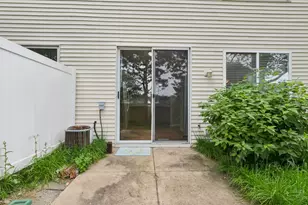 2986 Waters Edge Cir, Aurora, IL 60504 - Photo 29