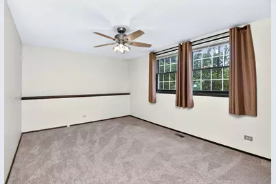 215 Edgebrook Drive, Bloomingdale, IL 60108 - Photo 15