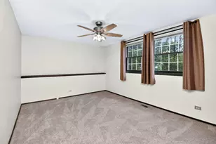 215 Edgebrook Dr, Bloomingdale, IL 60108 - Photo 15
