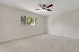 421 Collen Dr, Lombard, IL 60148 - Photo 19