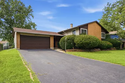 607 N Ashbury Avenue, Bolingbrook, IL 60440 - Photo 1