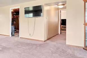 607 N Ashbury Ave, Bolingbrook, IL 60440 - Photo 27