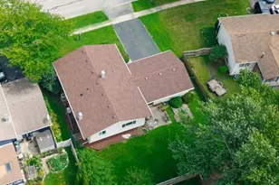 607 N Ashbury Ave, Bolingbrook, IL 60440 - Photo 35