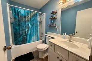 510 Meadow Hill Ln, Round Lake Beach, IL 60073 - Photo 11