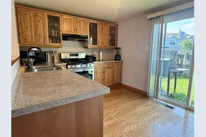 510 Meadow Hill Lane, Round Lake Beach, IL 60073 - Photo 7