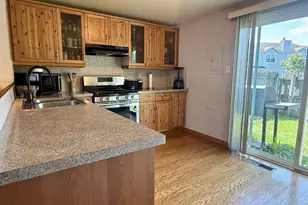 510 Meadow Hill Ln, Round Lake Beach, IL 60073 - Photo 7