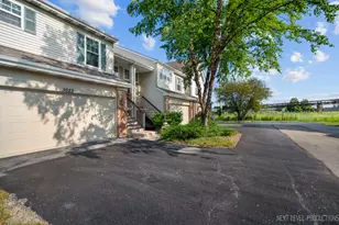 3023 Saganashkee Ln, Naperville, IL 60564 - Photo 3
