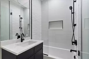 2023 W Augusta Blvd, Chicago, IL 60622 - Photo 29