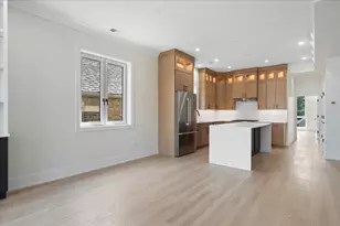2023 W Augusta Blvd, Chicago, IL 60622 - Photo 7
