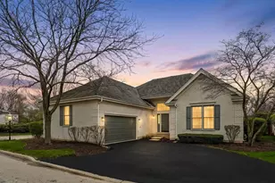5 Middlesex Ct, Lincolnshire, IL 60069 - Photo 1