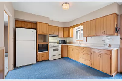 541 N Edgelawn Drive #541, Aurora, IL 60506 - Photo 5