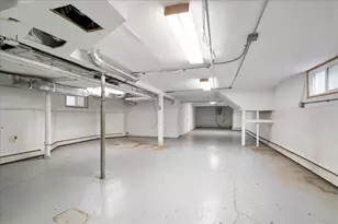 6520 N Fairfield Ave, Chicago, IL 60645 - Photo 17