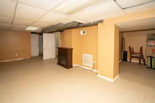 5843 W Iowa St, Chicago, IL 60651 - Photo 29