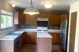 779 Wildflower Cir, Naperville, IL 60540 - Photo 5