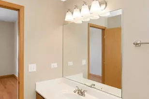 1623 Silverstone Dr, Carpentersville, IL 60110 - Photo 15