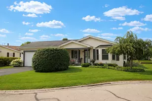 15 Saratoga Ct, Grayslake, IL 60030 - Photo 5
