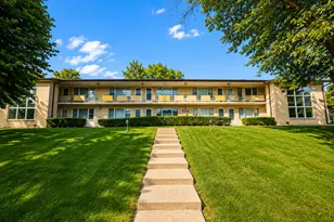 5517 King Arthur Ct, Westmont, IL 60559 - Photo 1
