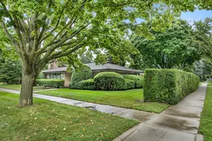1121 S Aldine Ave, Park Ridge, IL 60068 - Photo 3
