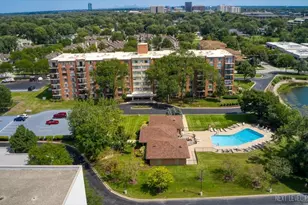 2000 St Regis Dr, Lombard, IL 60148 - Photo 25