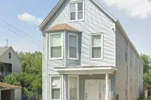 8640 S Escanaba Ave, Chicago, IL 60617 - Photo 1