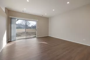 1505 Mercury Dr, Schaumburg, IL 60193 - Photo 3