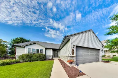907 Joanne Drive, Minooka, IL 60447 - Photo 1