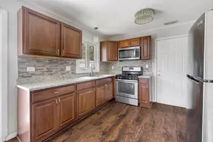 16243 Clifton Park Ave, Markham, IL 60428 - Photo 9