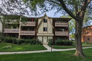 17 Parkside Ct, Vernon Hills, IL 60061 - Photo 17