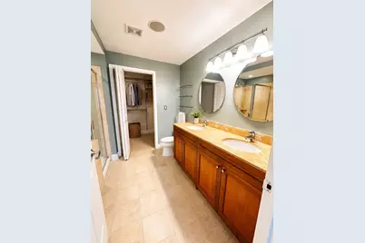 437 W North Avenue #202, Chicago, IL 60610 - Photo 11