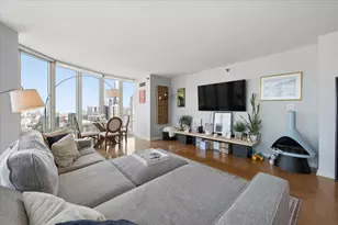 345 N LaSalle St, Chicago, IL 60654 - Photo 3