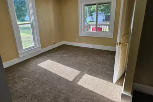 401 NE 3rd St, Aledo, IL 61231 - Photo 3