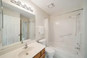 2 Willow Pkwy, Buffalo Grove, IL 60089 - Photo 19