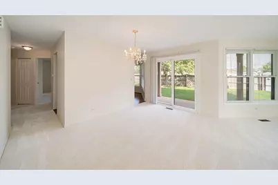 2 Willow Parkway, Buffalo Grove, IL 60089 - Photo 9