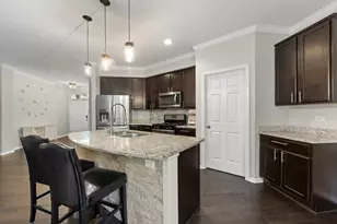1292 Church Ct, Aurora, IL 60502 - Photo 9