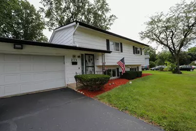 273 Berkshire Drive, Crystal Lake, IL 60014 - Photo 3