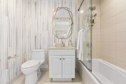 21 E Huron Street #2102, Chicago, IL 60611 - Photo 25