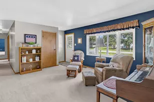 1205 E 2nd St, Coal City, IL 60416 - Photo 7