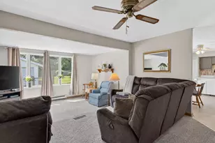 1205 E 2nd St, Coal City, IL 60416 - Photo 23