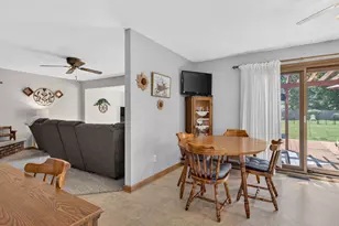 1205 E 2nd St, Coal City, IL 60416 - Photo 21