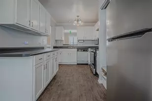 1845 Salem Ct, Gurnee, IL 60031 - Photo 11